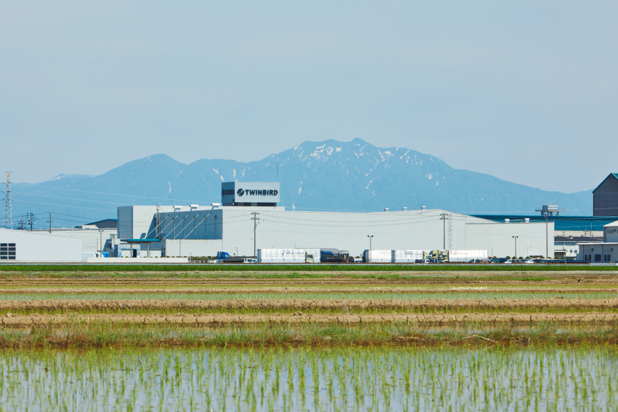 新潟県燕三条にある株式会社ツインバード本社