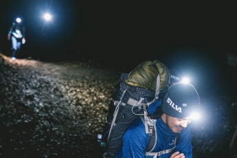 人気のLEDヘッドライトのおすすめ27選！登山やアウトドア向けモデルの選び方