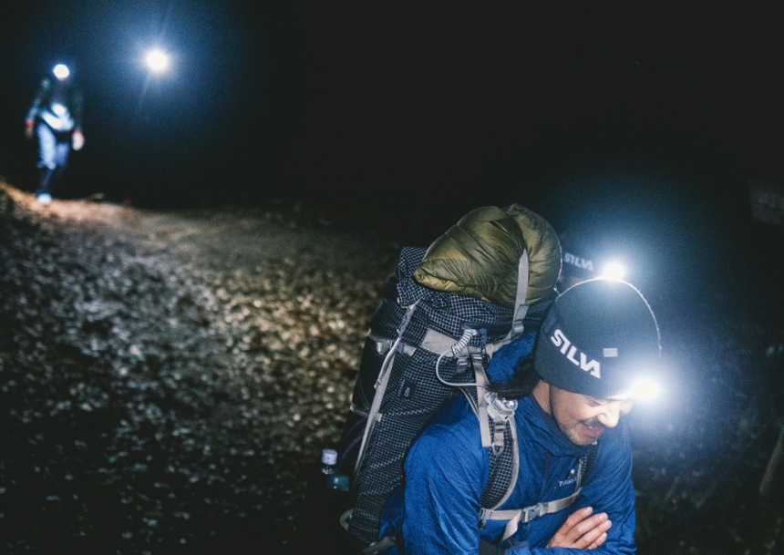 人気のLEDヘッドライトのおすすめ27選！登山やアウトドア向けモデルの選び方