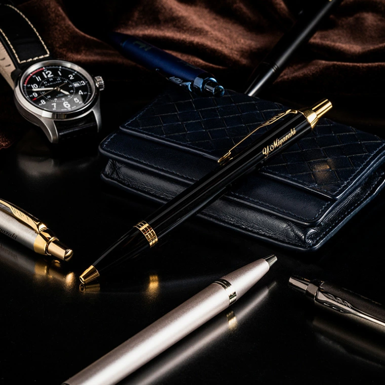 【世界中で愛用されている名品】PARKER 名入れボールペン