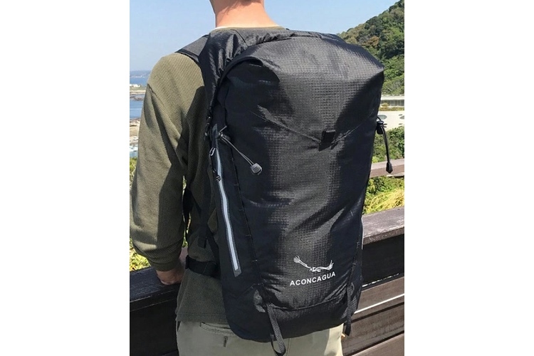 アコンカグア iguazu 防水リュック 【荷物を出し入れしやすい設計】