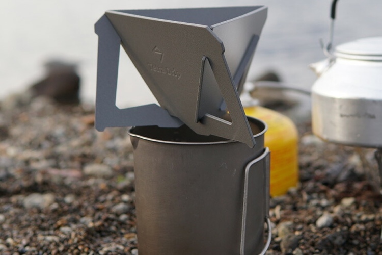 25. MUNIEQ Tetra Drip 3.5cup【アウトドア用コーヒードリッパーに欠かせない機能搭載】