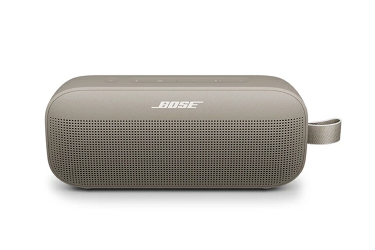 5. Bose SoundLink Flex Portable Speaker（2nd Gen）【水に浮く設計で水辺に落としても途切れず再生可能】