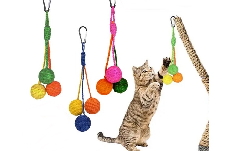 3. カラナビ付き麻ひも 3色ボール【どこでも簡単に取りつけ可能】