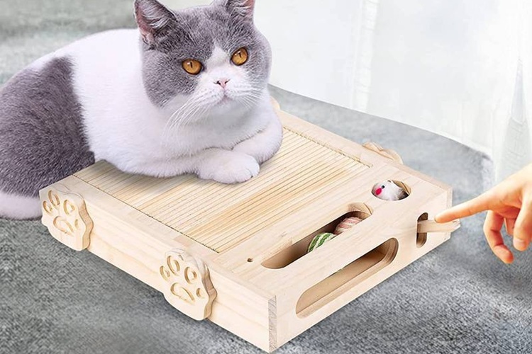 12. 木製 爪研ぎ スクラッチボード【おもちゃを収納できるスペース付き】