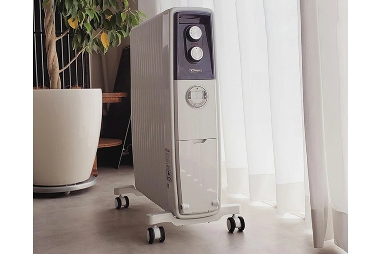 7. オイルフリーヒーター EVR12Tie EVR B03【子供のいる家庭でも使いやすいモデル】