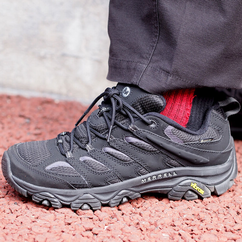 ファッション業界人に聞く！買ってよかった＆次狙ってるスニーカー15選【2025-2026】