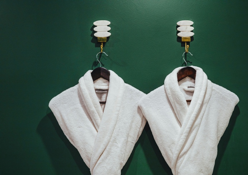 【メンズ】バスローブおすすめ25選｜人気モデルの選び方も紹介