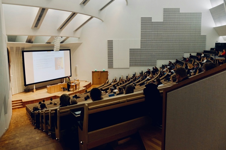 入学祝いのオススメ　大学生向け