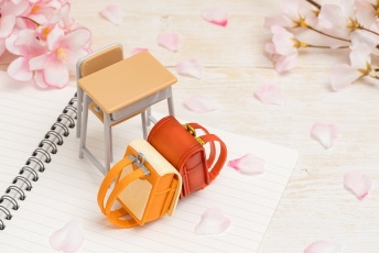 入学祝いに人気のプレゼントおすすめ25選｜マナーや相場も解説