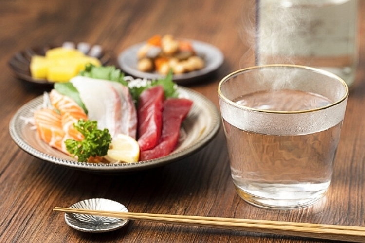 Top Image by photo AC