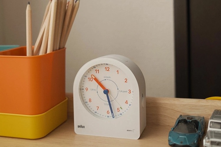BRAUN アラームクロック BC22シリーズ