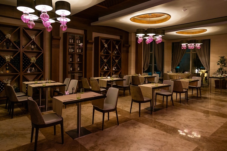 photo by Ruslan Keba on Unsplash