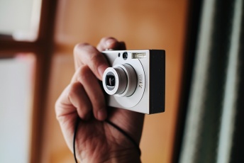 人気のコンデジ25選｜初心者におすすめの機種と選び方を解説