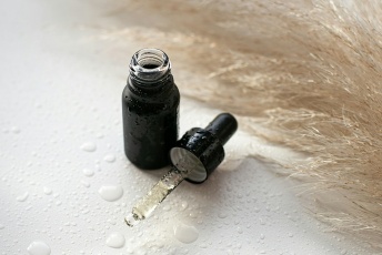 【メンズ】ヘアオイルおすすめ24選｜人気アイテムや選び方も解説