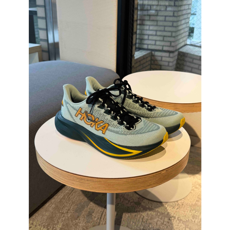 HOKA  マッハ 7