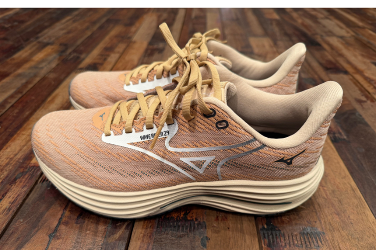 MIZUNO ウェーブライダー 29
