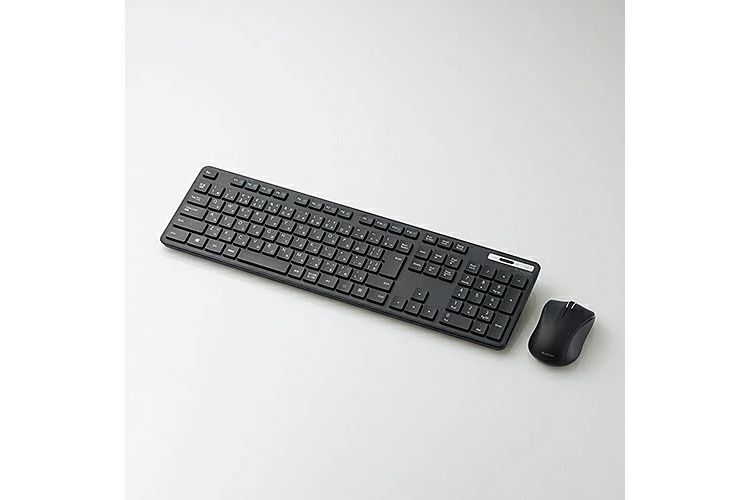 3.エレコム 無線薄型フルキーボード＆マウス