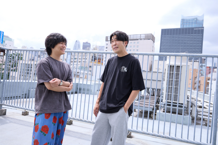 お笑い芸人「9番街レトロ」の京極風斗、なかむら☆しゅん