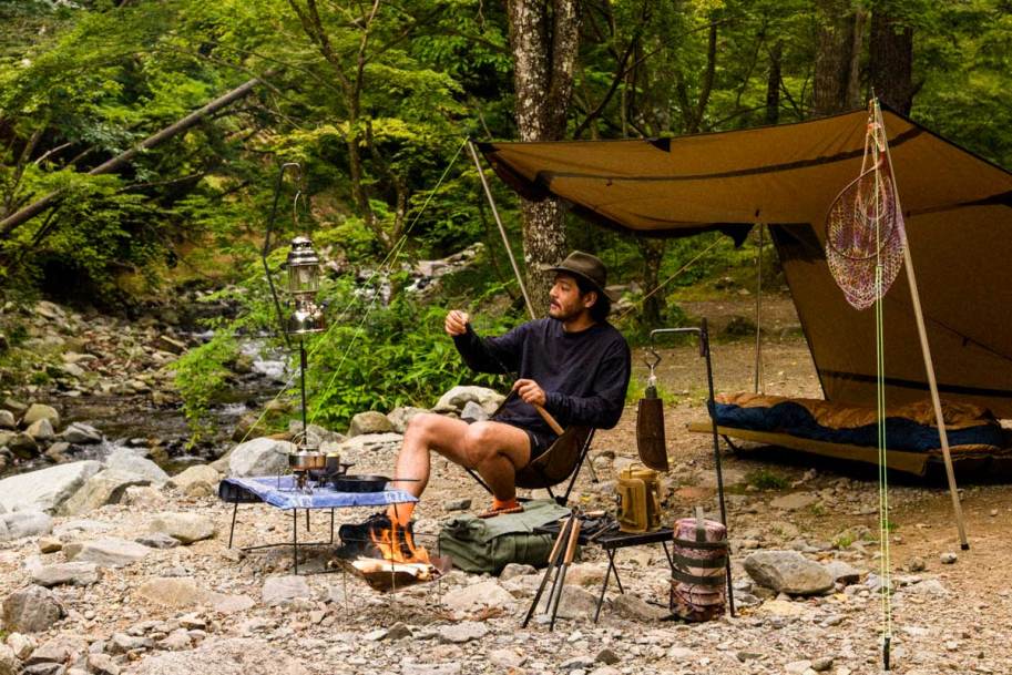 孤独を楽しむ贅沢な
ソロキャンプ＆渓流釣りに行こう！