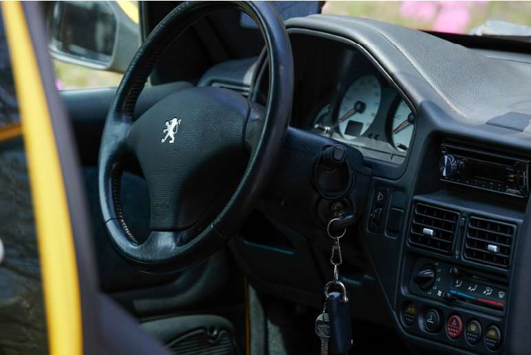 PEUGEOT 106 2003