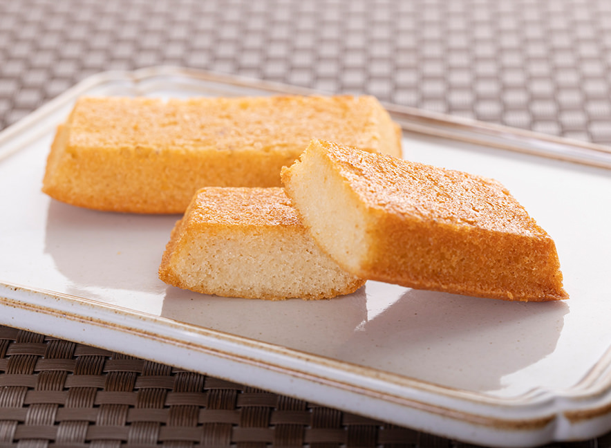 名古屋コーチンの卵で作ったフィナンシェ 