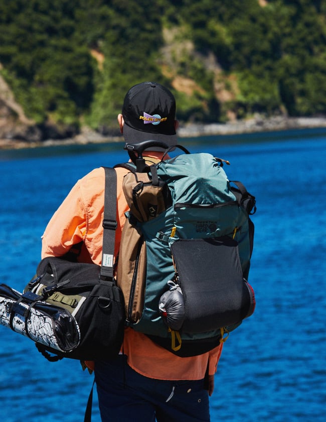 まさに穴場。バックパックひとつで行く東京の離島ソロキャンプ｜メンズ