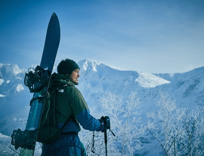 専門ガイドの案内でバックカントリーに挑戦してみた｜メンズライフ
