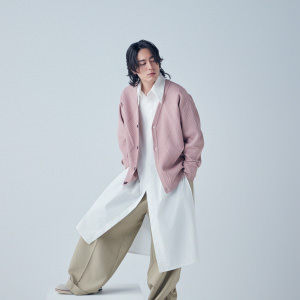華やかさと軽さで演出する間宮祥太朗の春の“休日”スタイル