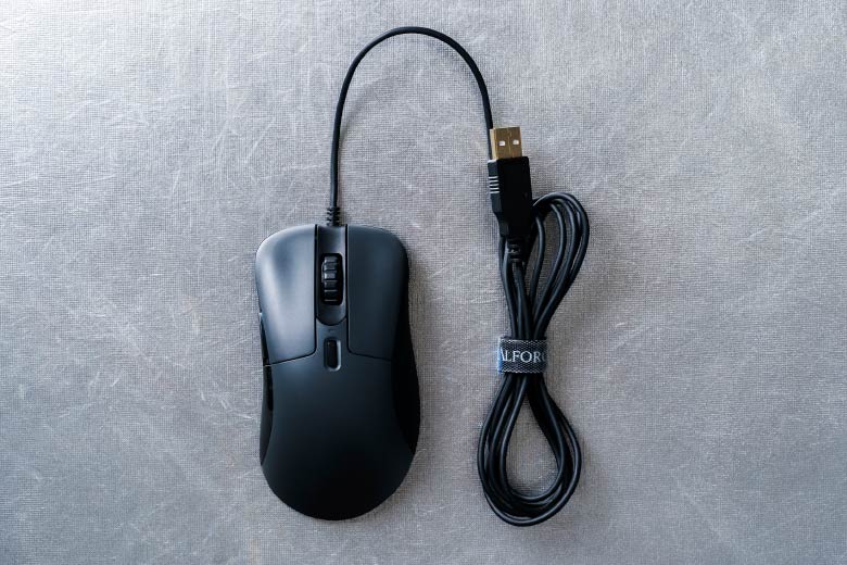 周辺機器やコラボモデルで新規ユーザーを開拓